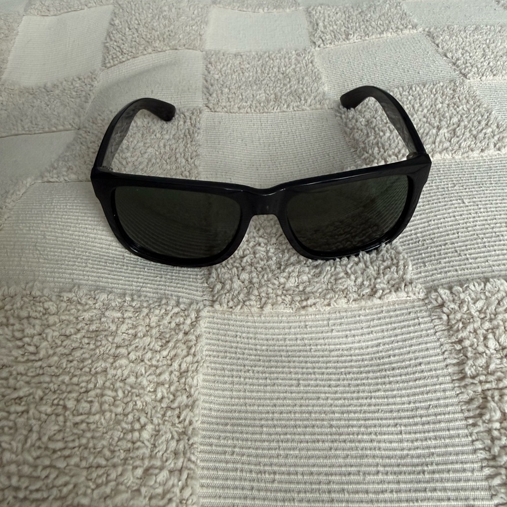 Ray-Ban RB4165 Justin Sunglasses – Black
